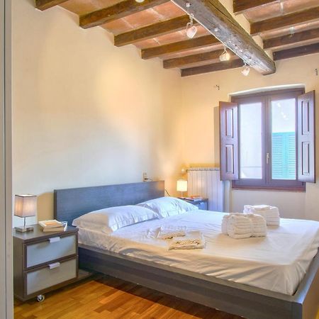 Appartamento Sulla Sala Pistoia Buitenkant foto